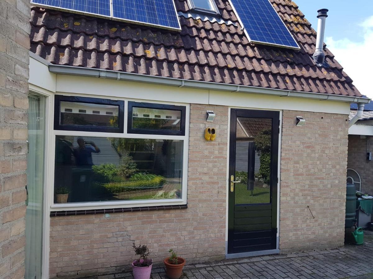 Knuusje: Knus En Gastvrij! Villa Vrouwenpolder Exterior photo
